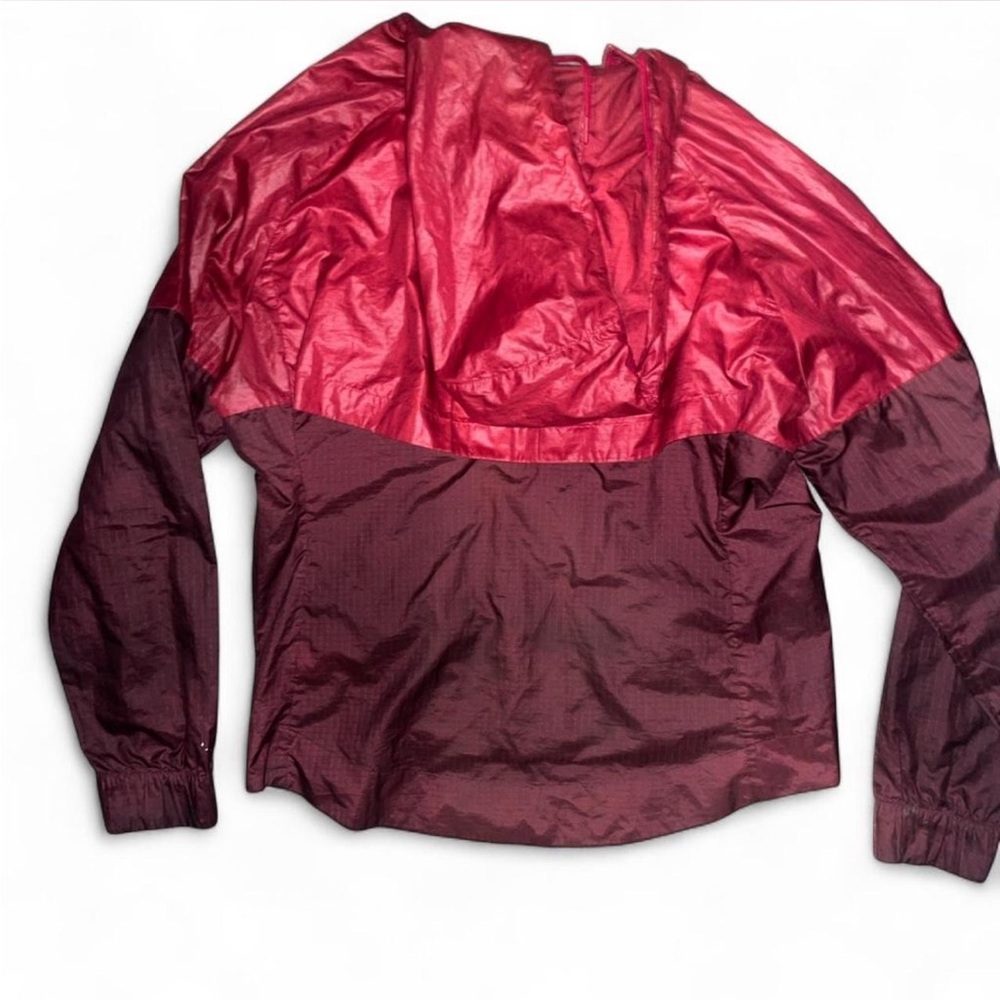 Nike Women's Two-Tone Red windbreaker - Picture 2 of 3